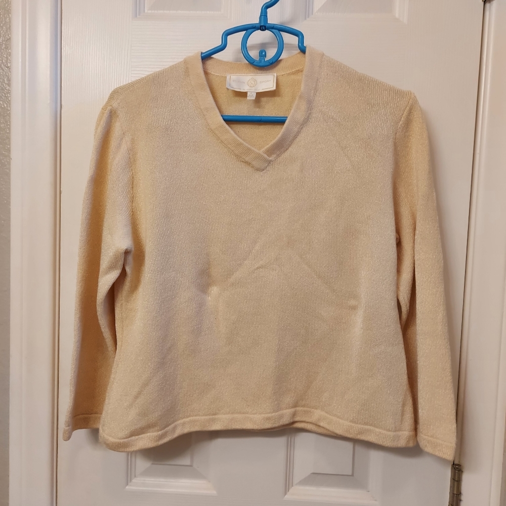 St John sport rayon/wool shimmery gold top